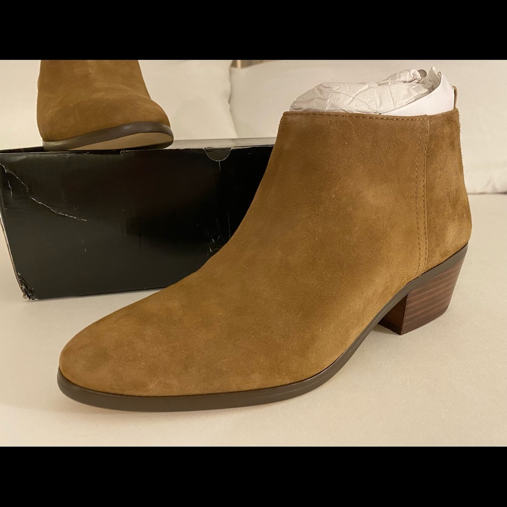 New JCrew Suede Camel Ankle Boots Womens size 8.5